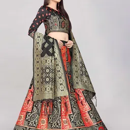 DIVASTRI Semi-Stitched Lehenga & Unstitched Blouse With Dupatta image 4