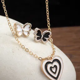 DressBerry Gold-Plated Heart Shaped Pendants with Chains-4
