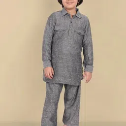 Mera Rang Boys Regular Thread Work Kurta with Salwar image 1