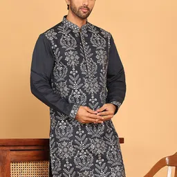 Jompers Men Floral Embroidered Thread Work Floral Kurta-picture-43