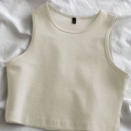 Outzidr Women Solid Crop Tank Top-picture-21