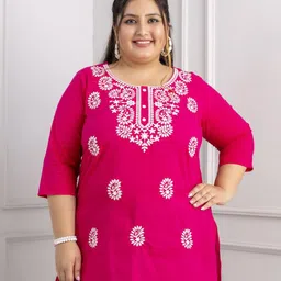 Lee Moda Plus Size Paisley Embroidered Round Neck Pure Cotton Kurti-37