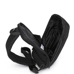 OZUKO SECURELINK Range One Size Sling Bag image 3