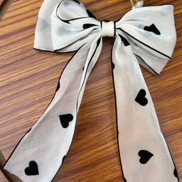 Radhya Accessories Women Cream Retro Glam Heart Bow Hair Clip-14