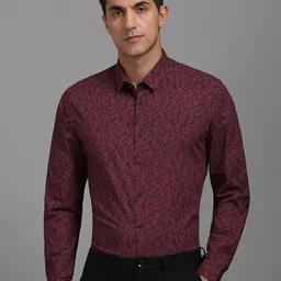 Louis Philippe Geometric Printed Spread Collar Slim Fit Cotton Shirt-image-35