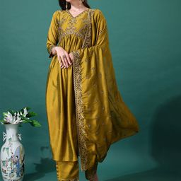 Hirvanti Fashion Floral Yoke Design Empire V-Neck Embroidered Kurta With Trouser Dupatta-image-97
