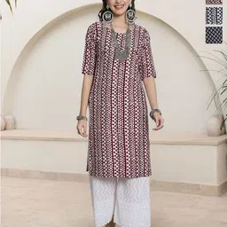 HERE&NOW Selection Of 3 Geometric Printed Round Neck Straight Kurtas-image-79