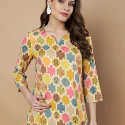 Poshak Hub Floral Print Sweetheart Neck Top-image-32