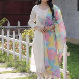 Rujave Women Solid Yoke Design Kurta with Pyjama & Dupatta-image-69