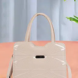 LADY QUINTON Women Textured Handheld Bag-52