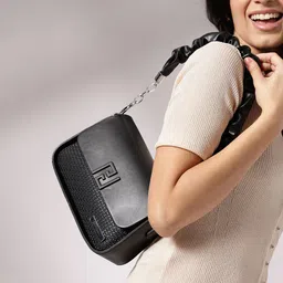 Mast & Harbour Textured Shoulder Bag-picture-48