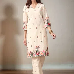 Sangria Thread Floral Embroidered Pure Cotton V-Neck Kurta & Trousers-picture-36