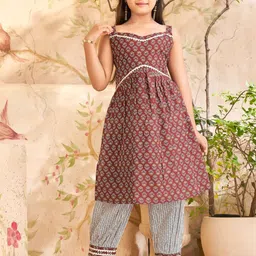 Sangria Girls Floral Print With Gota Lace Pure Cotton Kurta with Patiala-image-30