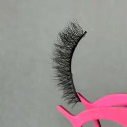 THE WINK STUDIO Set Of 10 Reusable Lightweight False Eyelashes image 5