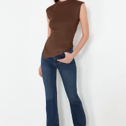Trendyol Extended Sleeves Fitted Top image 3