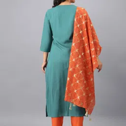 DIVASTRI Emroidered Thread Work Straight Kurta With Trousers & Dupatta image 5