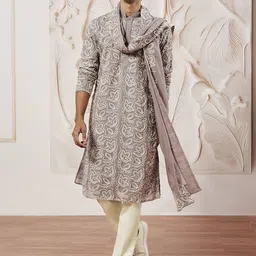 VASTRAMAY Men Floral Embroidered Regular Thread Work Kurta with Trousers & With Dupatta-18