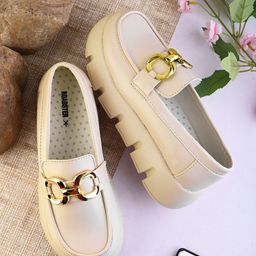 The Roadster Lifestyle Co Women Buckle Mocassin-image-58