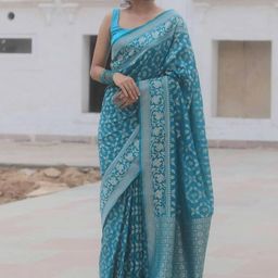 Parampara Ethnic Capricious Banarasi Silk Saree With Scintilla Blouse Piece-picture-41