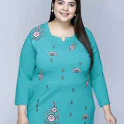 IN Love Plus Size Floral Printed T-Shirt-image-9