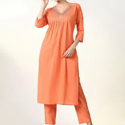SHOWOFF Women Embroidered Regular Mirror Work Kurta with Trousers-39