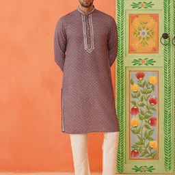 TheEthnic.Co Embroidered Pure Cotton Kurta With Pyjamas-image-28