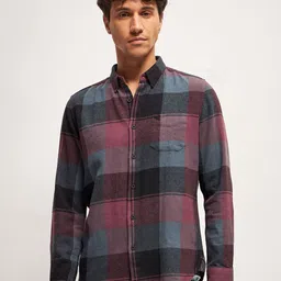 THE BEAR HOUSE Men Slim Fit Opaque Checked Casual Shirt-image-98