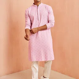 VASTRAMAY Men Floral Embroidered Sequinned Kurta with Trousers-picture-6