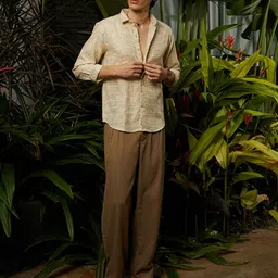 Campus Sutra Men Comfort Spread Collar Abstract Printed Casual Shirt-image-92