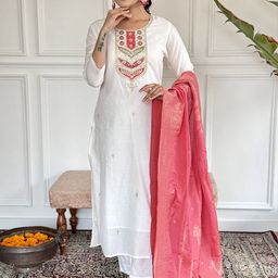 TWINS LADY Women Ethnic Motifs Embroidered Regular Kurta Trousers With Dupatta-24