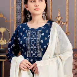 Aarika Girls Floral Printed Regular Kurta with Palazzos & With Dupatta image 5