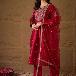 House of Pataudi Floral Embroidered Notch Neck Zari Straight Kurta & Trousers With Dupatta-47