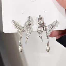 Krelin Silver-Plated Pearls Beaded Animal Shaped Studs-image-44