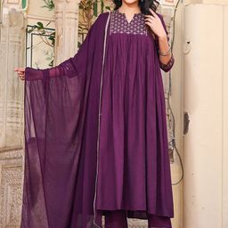 VIBE VISION Floral Yoke Design Empire Notch Neck Thread Work Kurta With Trousers & Dupatta-image-23