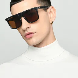 Vincent Chase Unisex Wayfarer Sunglasses with Polarised and UV Protected Lens 222066 image 5