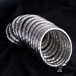 Sangria Silver-Plated Spiral Bangle-picture-26