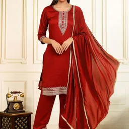 House of Pataudi Floral Yoke Design Zari Straight Kurta With Trousers And Dupatta-image-78