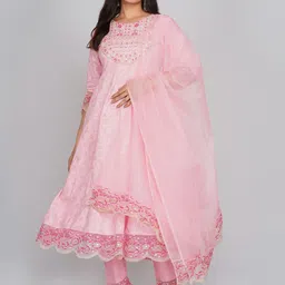 Neemiya Women Bandhani Printed Regular Kurta with Trousers & With Dupatta-13