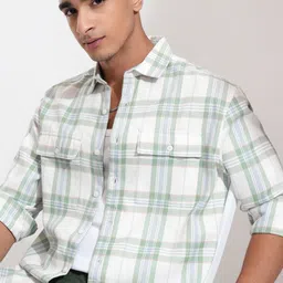 HIGHLANDER Men Cutaway Collar Checked Cotton Relaxed Fit Casual Shirt-picture-44