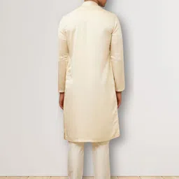 PulseIQ Men Quirky Printed Kurta with Pyjama image 3