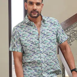 Mast & Harbour Men Animal Printed Spread Collar Cotton Casual Shirt-picture-33
