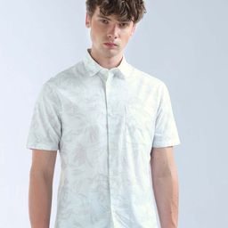 Flying Machine Men Classic Fit Spread Collar Floral Printed Cotton Casual Shirt-image-25