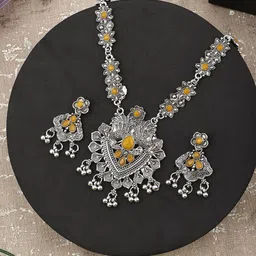 Sangria Stone-Studded & Beaded Jewellery Set-picture-20