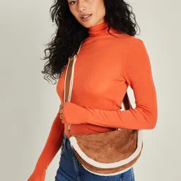 Accessorize Textured Half Moon Sling Bag with Quilted image 4