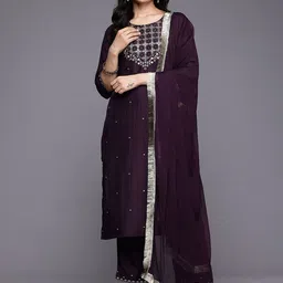 DIVASTRI Embroidered Thread Work Chanderi Cotton Straight Kurta With Trousers & Dupatta-picture-2