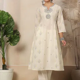 Nayam By Lakshita Floral Embroidered Regular Thread Work A-Line Kurta with Palazzos-56