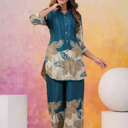 Kaftanize Printed Silk Tunic With Palazzos Co-Ords-image-21