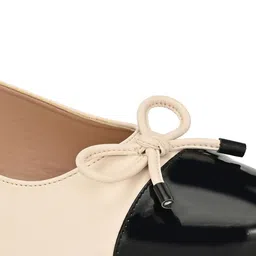Styli Colourblocked Block Sandals with Bows image 2