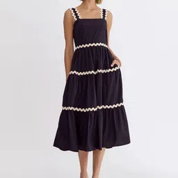 Pinly Women Square Neck Crepe Fit & Flare Dress-picture-20