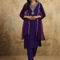 HERE&NOW Women Ethnic Motifs Embroidered Regular Kurta with Trousers & With Dupatta-49